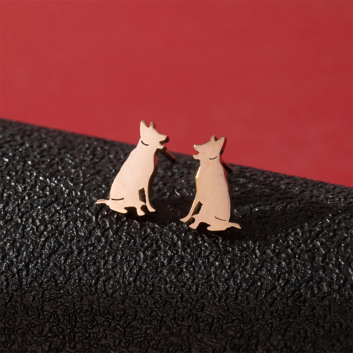 Tragus Ear Piercing Stud Earrings For Girls Lovely Pretty Pet Dog Animal High Quality Golden Stainless Steel Earrings Aretes