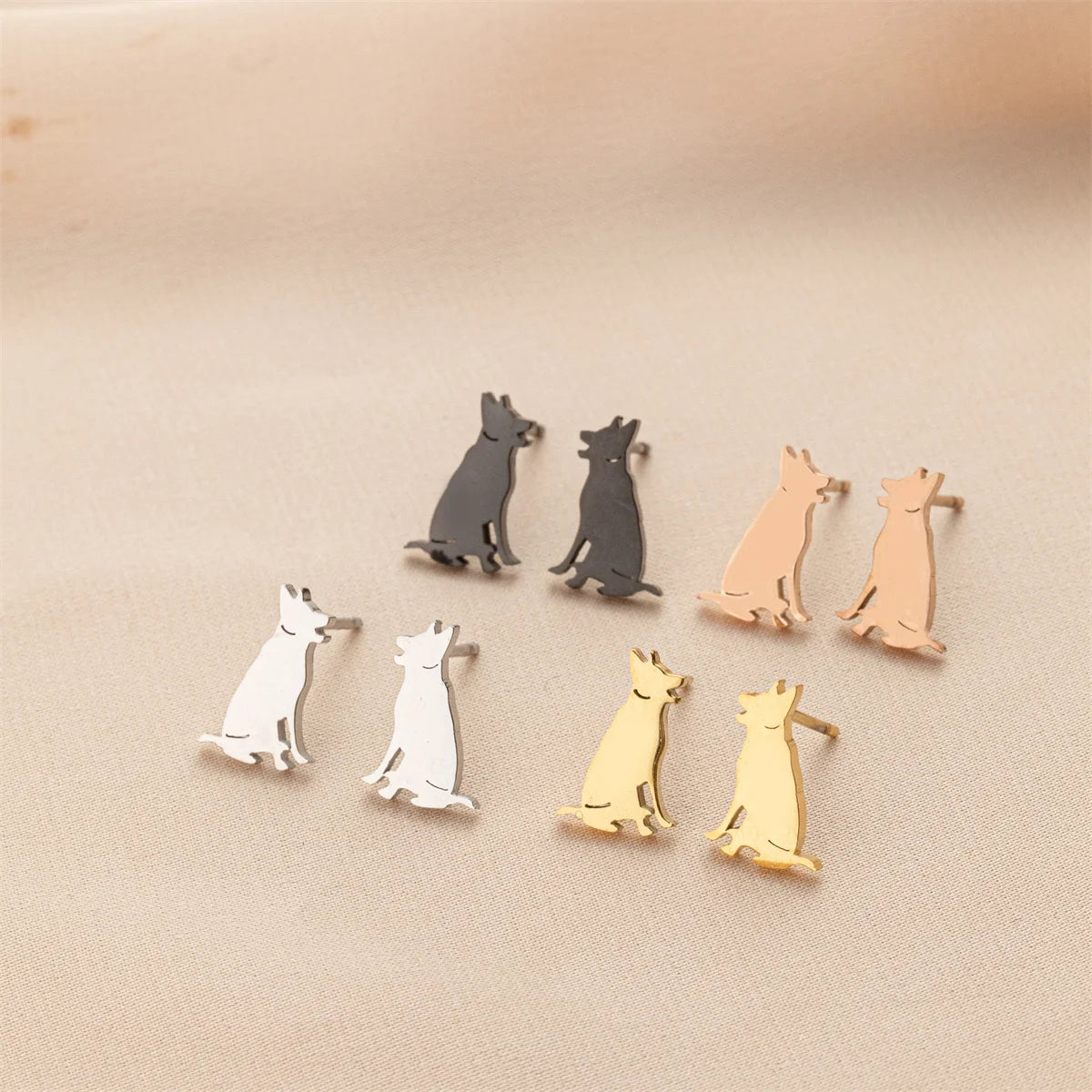 Tragus Ear Piercing Stud Earrings For Girls Lovely Pretty Pet Dog Animal High Quality Golden Stainless Steel Earrings Aretes