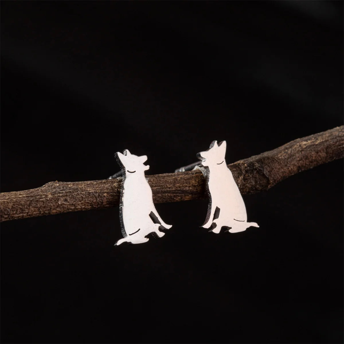 Tragus Ear Piercing Stud Earrings For Girls Lovely Pretty Pet Dog Animal High Quality Golden Stainless Steel Earrings Aretes